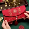 Brocado de Canção do Patrimônio Cultural Imaterial Vintage, Envelopes Vermelhos de Casamento de Alto Padrão, Envelopes Vermelhos Bordados de Alto Valor, Envelopes Vermelhos de Tecido para Mudança de Endereço ou Mudança de Nome