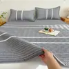 Modelo Nuevo de Verano Grado A Seda de Hielo Látex Esterilla Refrigerante Juego de Tres Piezas, Lavable a Máquina Esterilla Refrigerante para Estudiantes, Sábana de Seda de Hielo, Colchón, Esterilla de Paja