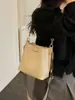 Bolso de mano de moda para mujer, nuevo modelo 2026 para ir al trabajo, bolso tipo cubo tejido simple, bolso de hombro y bandolera
