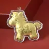 Accesorios Dorados para Funda de Teléfono de Caballo que Trae Dinero, Llavero Colgante de Caballo de Dibujos Animados del Año del Caballo, Artículo Más Vendido