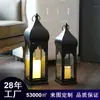 Venta al por mayor personalizada directa de fábrica adornos religiosos de Oriente Medio transfronterizo Marruecos lámpara de viento portátil portavelas de metal artesanía