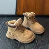Botas amarillas para niños, botas estilo Martin de algodón de doble capa para niñas, nuevo estilo de moda Otoño/Invierno 2026, botas forradas de felpa para niños, botines antideslizantes
