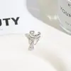Pendientes de Clip Geométricos de Diseño Original para Mujer, Moda de Alta Gama, Versátiles, Galvanizado Ecológico, Pendientes de Accesorios al por Mayor de Yiwu