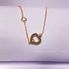 Pulsera Hueca con Forma de Corazón de Fred con Diamantes, Doble Corazón V Chapada en Oro Simple Versátil Joyería de Nicho Regalo para Novia
