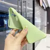 Nuevo Adecuado para iphone16promax Cubo de Rubik Silicona Líquida 14 Funda Protectora 11 Borde Recto Sensación de Piel Funda para Teléfono 13