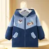 Ropa de abrigo de otoño e invierno para niños: una chaqueta impermeable y resistente a las manchas de manga larga con cremallera, adecuada para niños pequeños y mayores