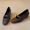 Zapatos bajos suaves de estilo francés populares para mujer, nueva colección otoño 2026, zapatos Mary Jane, estilo casual slip-on, perfectos para combinar con faldas