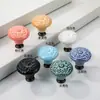 Suministro Transfronterizo de Tiradores Cerámicos Coloridos para Niños con Diseños Florales y de Hongos para Gabinetes y Cajones, con Etiqueta y Servicio de Dropshipping