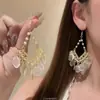 Pendientes de Flor Tejida Estilo Resort Vacacional Romano para Mujer, Clips para Orejas, Pendientes Elegantes de Gama Alta, Clavos Exagerados de Playa