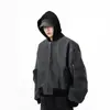 Traje de béisbol retro americano de diseño original para hombre, chaqueta holgada informal corta con capucha y textura de cuero sintético.