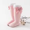Calcetines para Bebé Estilo Primavera y Otoño, Calcetines hasta la Rodilla con Lazo Grande, Calcetines Rosa Princesa, Calcetines Florales para Bebés Niñas, Calcetines de Media Pantorrilla