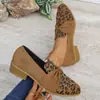 Zapatos planos de punta fina, elegantes, con estampado de leopardo retro, nueva colección 2026, mocasines con tacón grueso, modernos y versátiles, zapatos elegantes para mujer para primavera y otoño