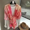 Capa con Flor Grande Rosa Estilo Étnico Sombrero de Sol de Playa de Verano para Mujer Versátil para Viajes Parasol y Protección Solar Bufanda Chal Exterior de Seda