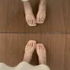 Chanclas de Diseñador Únicas con Tacón Grueso para Mujer, Nuevas Sandalias Romanas Rosas de Tira Fina Verano 2026