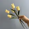 5 Buquês de Tulipas Artificiais Pu na Série de Cores Morandi, Flores Artificiais para Decoração Suave de Recepção de Hotel, Em Estoque Atacado
