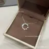 Collar Shangmei de Panal con Círculos Huecos, Chapado en Oro V con Oro Rosa de 18K, Cadena para Clavícula de Mujer, Diseño de Panal, Moda de Alta Gama, Lujo Ligero