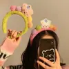 Faixa de Cabelo de Pelúcia Fofa com Rosto de Urso para Mulheres 2025 Outono e Inverno Novo Estilo Especial para Máscara Facial Maquiagem Pacote de Cabelo Faixa de Cabelo Acessórios de Cabelo