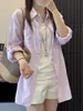 Elegante y hermosa camisa de lino morado para mujer, camisa de algodón y lino holgada de verano con protección solar de manga larga, un top muy elegante y etéreo.