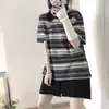 2024 nueva camiseta interior de primavera y verano holgada estilo chica hot occidental a rayas manga corta top bordado para mujer