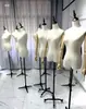 Acessórios de Base para Expositores de Modelos Suporte Metálico Ajustável em Altura Bandeja para Expositores de Loja de Roupas