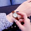 Ins Reloj Súper Popular para Mujer Chic Vintage Versátil Estilo Fresco Estudiante Pequeño Mini Estilo Coreano Simple Esfera Pequeña