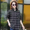 Camisa holgada coreana a cuadros de manga larga de talla grande para mujer, chaqueta adelgazante que combina con todo, primavera y verano de 2025