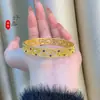 Pulseira de coração de flor de pêssego com incrustação de diamantes estilo antigo chinês pulseira de herança de alta qualidade joia versátil joia feminina da moda