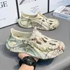 Pantuflas de Dibujos Animados para Exteriores con Punta Cerrada para Hombre, Nuevas de Verano, Transpirables, Zapatos de Agua, Sensación de Pisar Mierda, Antideslizantes, Frescas