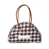 Fábrica de origen de Guangzhou bolso de mano con correa de cuero semi-redondo bolsa de almacenamiento con cremallera personalizada bolsa de maquillaje bolso tote de mezclilla para estudiante