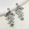 Pendientes de Metal Hueco Cuadrados Retro Estilo Coreano con Circonita Diseño de Nicho Moda Versátiles Pendientes de Alto Nivel