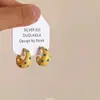 Aretes de Media Luna con Goteo de Aceite Amarillo Cremoso, Aretes Elegantes de Alta Gama, Aretes Pequeños Frescos de Primavera y Verano para Mujer, Nuevo Estilo 2025