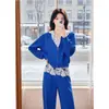 Conjunto Esportivo Casual da Moda para Mulheres 2025 Novo Outono Cardigã com Capuz de Renda Blusa de Moletom Calça de Perna Larga Conjunto de Duas Peças