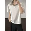Polo de Manga Corta Empalmado para Hombres y Mujeres, Estilo Veraniego de Alta Gama, Camiseta Fresca y Elegante con Cuello, Corte Limpio, Hombro Recto, Manga Media