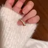 Anillo Abierto de Perlas y Circonitas de Doble Fila, Sensación de Lujo Ligero y Gama Alta, Diseño de Nicho, Ajustable, No se Desvanece, Anillo Apilable para Mujer