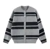 Suéter de punto a rayas retro color block para hombre, moderno para otoño e invierno, estilo casual y relajado, cárdigan holgado para usar en capas