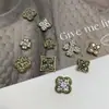 Nuevos Accesorios de Trébol de Cuatro Hojas Completamente Diamantados Pendientes Retro Super Brillantes Pasador de Pelo Ropa Accesorios DIY Accesorios Vestidos de Oro Viejo