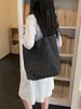 Bolso Exquisito de Gran Capacidad Transfronterizo 2026 Nuevo Bolso de Hombro Axila para Mujer Bolso Tote para Viajes Diarios