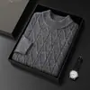 Suéter 100% lã pura para homens, base de malha com padrão de losangos jacquard e gola redonda, novo suéter de lã versátil para homens