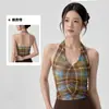 Top de yoga con cuello halter y copas fijas, camiseta sin mangas deportiva estampada, pliegues centrales delanteros, corte ajustado, adecuado para usar al aire libre, camiseta sin mangas de fitness para mujer