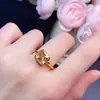 Anel de Citrino Amarelo da Sorte com Pedra Solta Incrustada Tamanho 8*8mm, Feito de Prata Esterlina 925 Banhada a Ouro 18K, Exclusivamente para Pequenos Produtos Transfronteiriços
