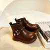 Nuevas botas estilo Martin retro británico para niños y niñas de otoño e invierno, con hebilla de cinturón y cremallera lateral, botas de media pantorrilla con forro de peluche