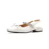 Sandalias de Moda de Tacón Bajo Jingang Yy2503 para Uso Exterior 2025 Nuevo Verano Punta Cuadrada Tacón Grueso Versátiles Zapatos de Mujer de Tacón Medio