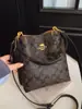 2026 Nuevo Bolso Cubo de Moda de Alta Gama Versátil de Tendencia para Mujer, Popular Bolso de Hombro Cruzado Retro de Lujo Ligero de Alto Valor