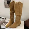 []Botas de Cano Alto com Salto Bloco, Bico Fino e Pregas em Estilo Retrô, Botas Longas de Cano Alto, Botas Western de Cavaleiro Únicas para Mulheres