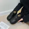 Sapatos femininos de couro estilo retrô britânico, nova coleção outono 2026, mocassins de sola grossa para o dia a dia, sapatilhas Mary Jane, estilo casual