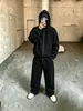 Conjunto de Moletom com Capuz Masculino Outono/Inverno 2026, Conjunto Casual Esportivo de Duas Peças Cor Sólida, Jaqueta e Calça Soltas com Forro de Fleece