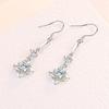 Nuevos Pendientes de Gancho para la Oreja Pendientes de Flor de Cuatro Hojas con Diamantes Brillantes para Mujer Pendientes Simples Elegantes Japoneses y Coreanos Tendencia de Moda Venta al por Mayor en Vivo