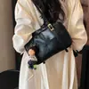 Bolsa de trabalho versátil rad, estilo novo para mulheres, estilo coreano, grande capacidade, estilo universitário 2026, de ombro único, sob o braço