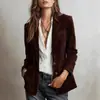 Jaqueta Feminina Elegante de Camurça Marrom com Bolso com Aba, Calças e Botões Outono Europeu e Americano Transfronteiriço 2025