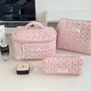 Bolsa de Maquiagem de Bolinhas de Morango para Mulheres, Aparência Sofisticada, Bolsa Portátil para Armazenamento de Maquiagem para Viagem, Organizador de Produtos de Skincare, Necessaire